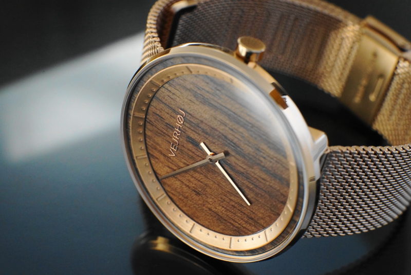 ヴェアホイ　the　ROSE　メッシュ　黒背景